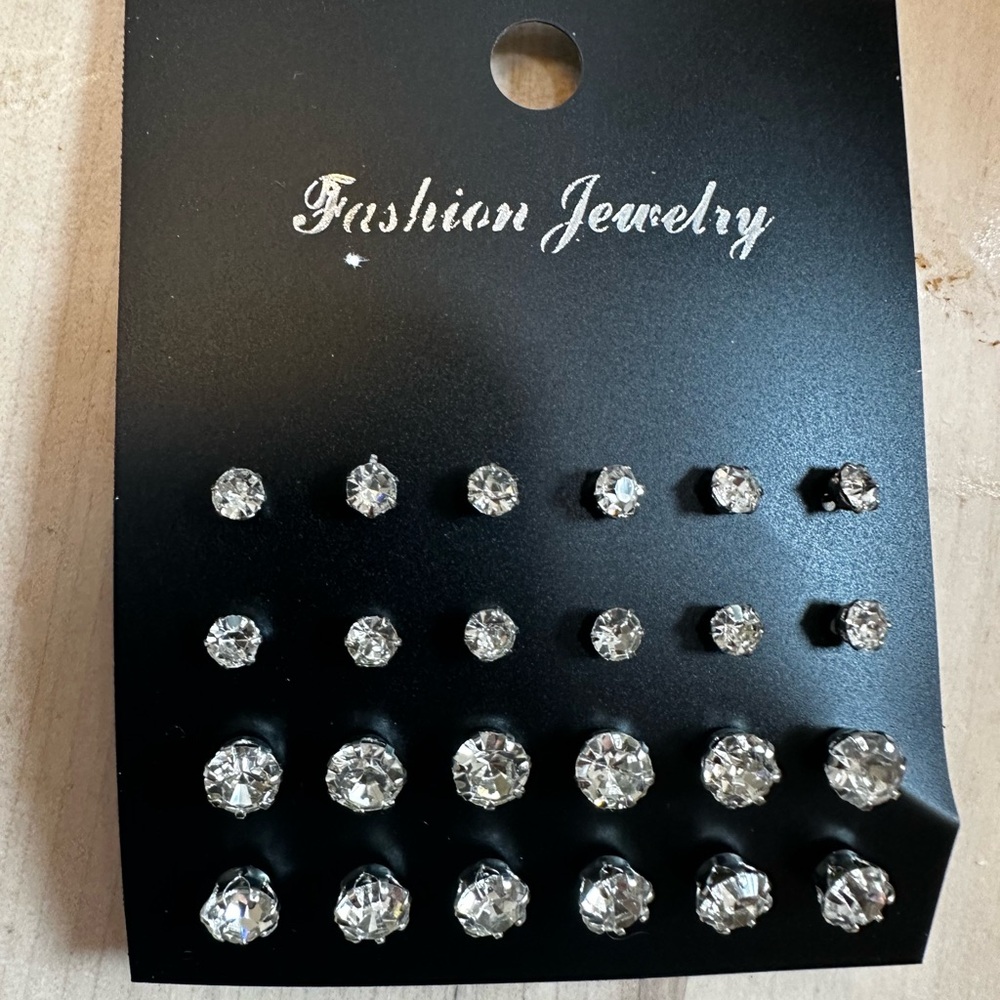 New 12 Pairs Round Cubic Zirconia Stud Silver Earrings Different Sizes